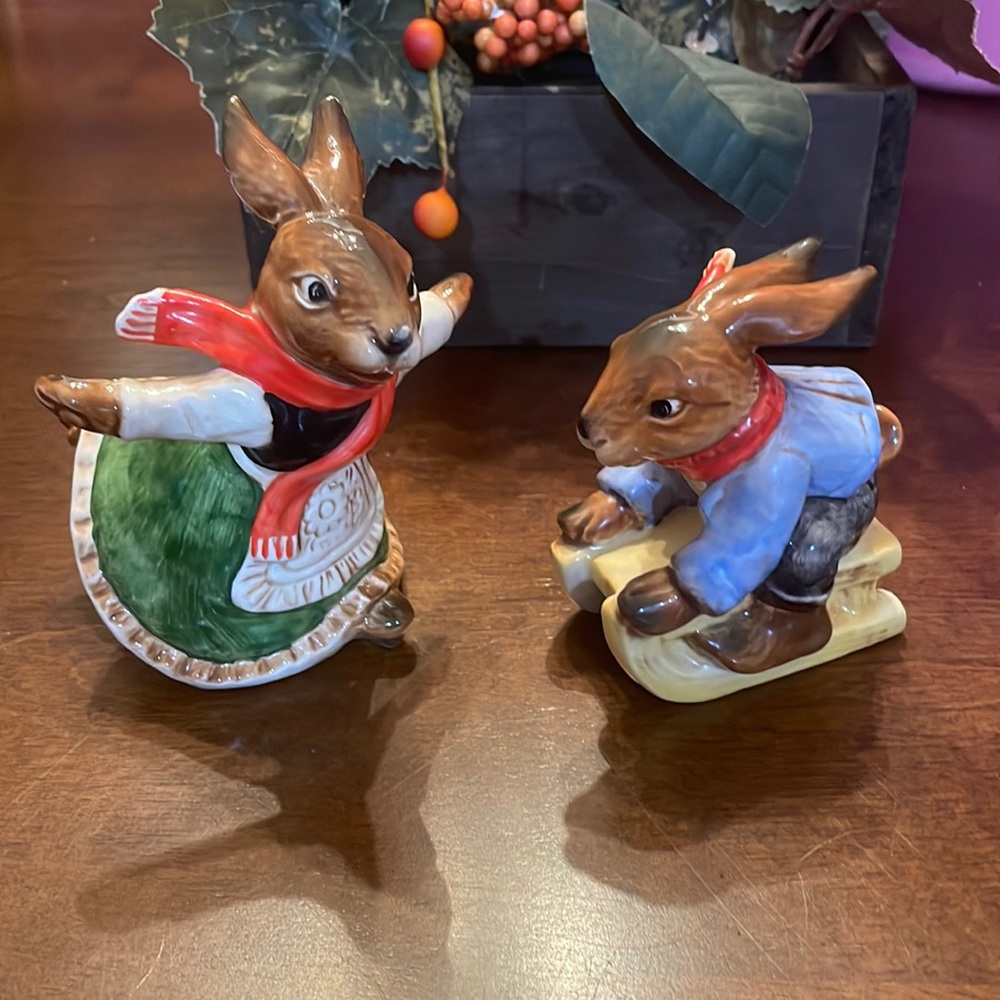 Set of 2 GOEBEL